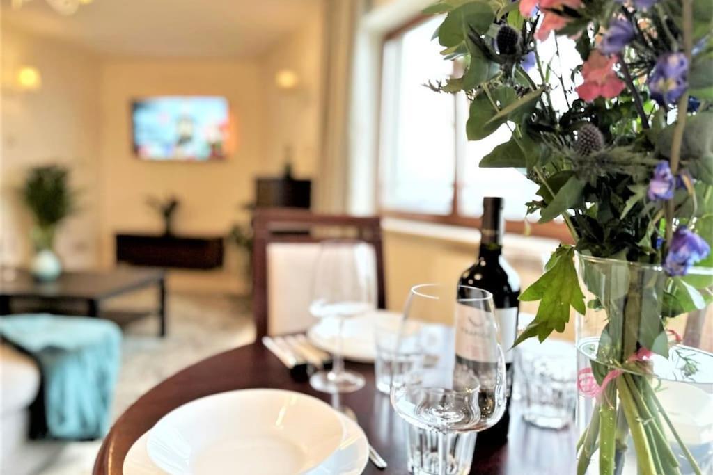 Exclusive Penthouse Near Citycenter 120M2 +Netflix Kraków Exteriör bild
