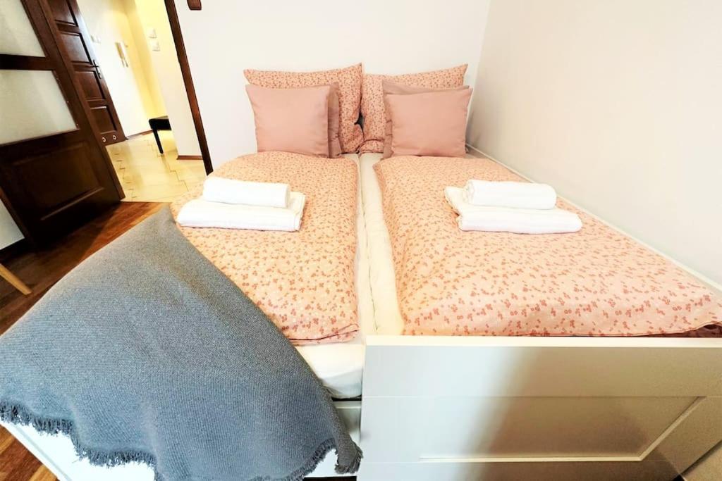 Exclusive Penthouse Near Citycenter 120M2 +Netflix Kraków Exteriör bild